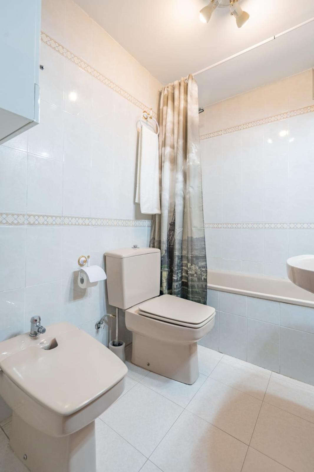 ולנסיה Apartment Monfort מראה חיצוני תמונה